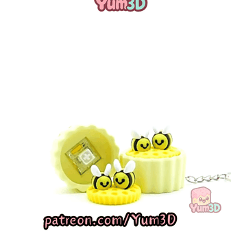 Yum3D-Bee On Cupcake Fidget Clicker Keychain_11.gif