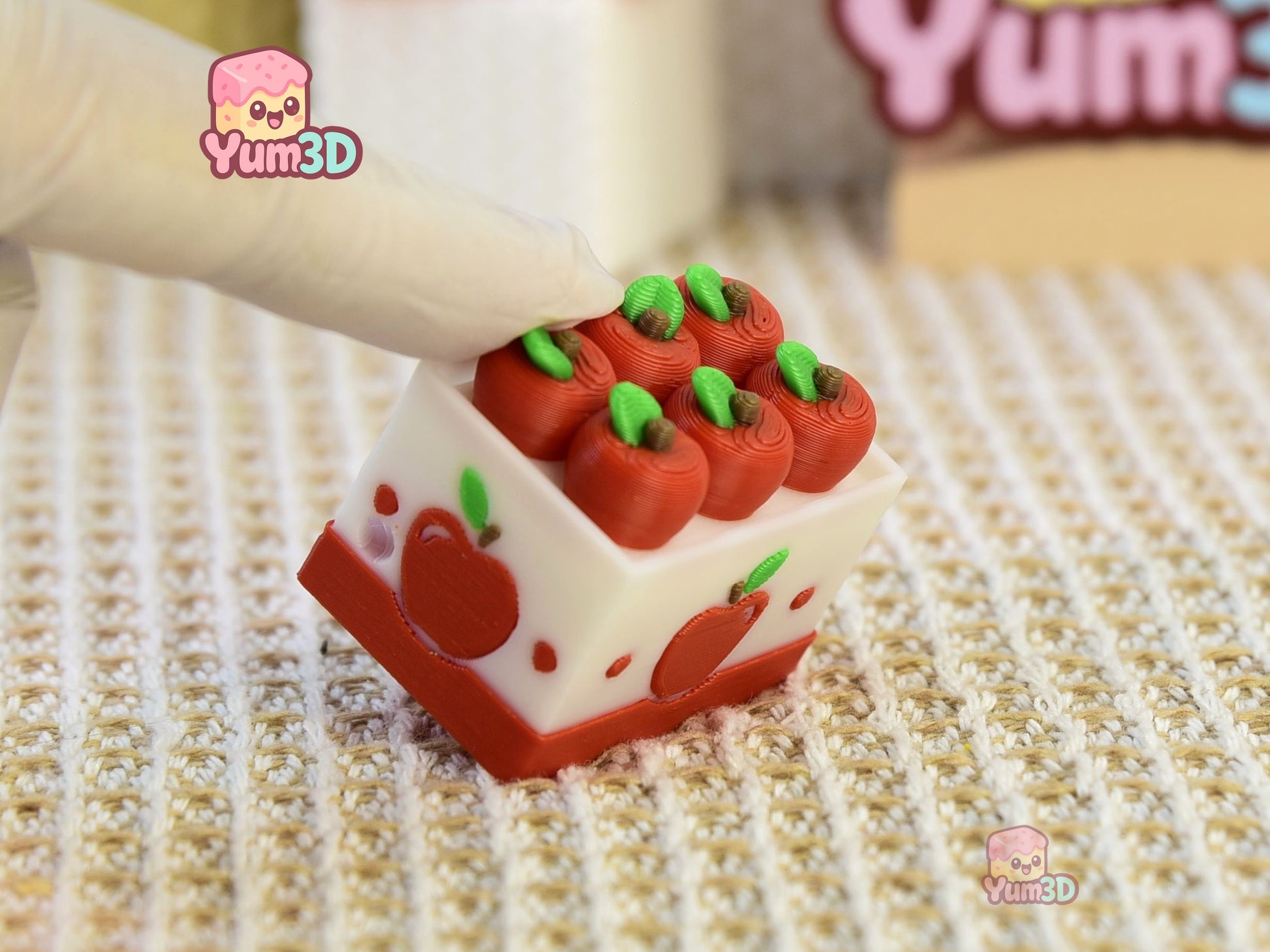 Yum3D-Mini Fruit Crates Set of Clicker Keychains_04.jpg