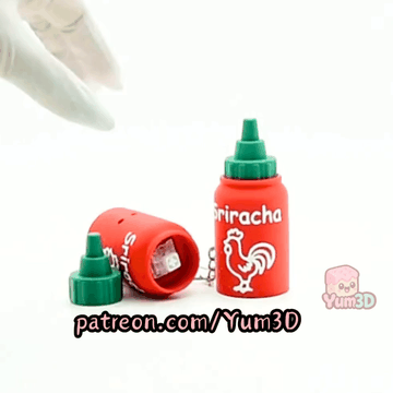 Yum3D-Spicy Hot Sauce Bottle Fidget Clicker Keychain_11.gif