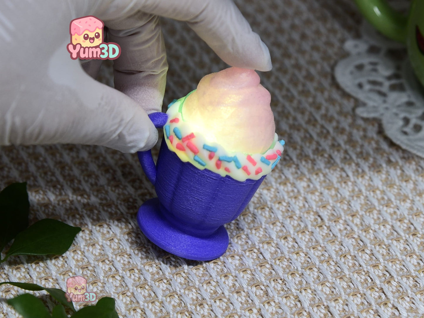 Yum3D-Cotton Candy Milkshake Fidget Led-Clicker Keychain_02.jpg