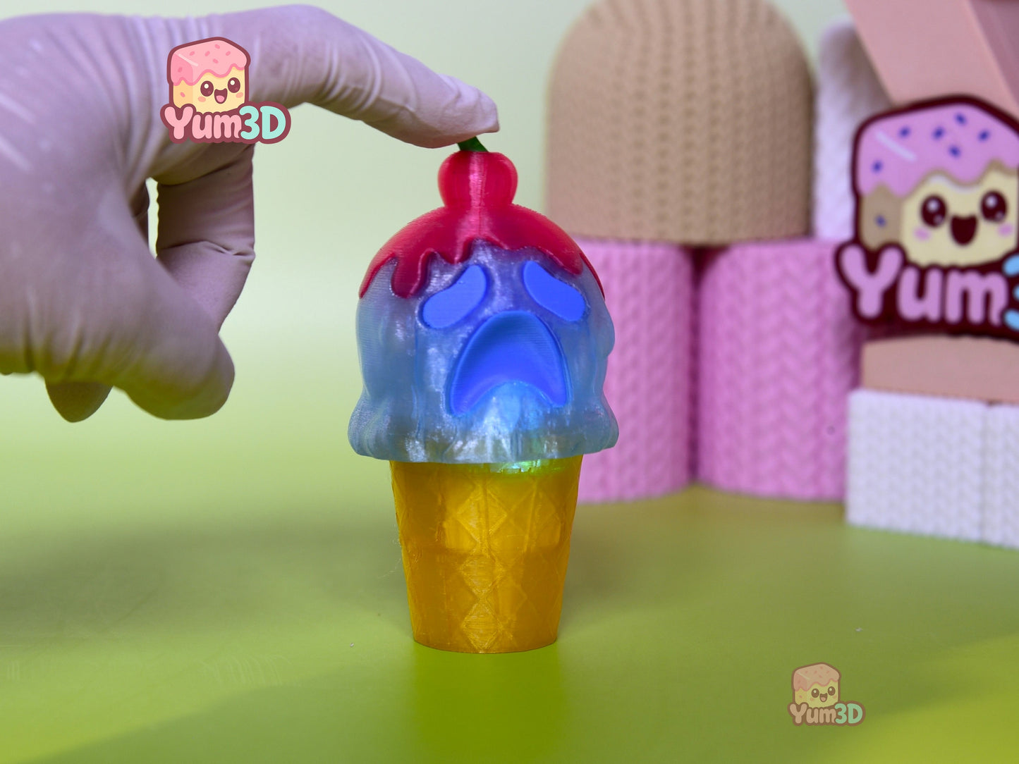 Yum3D-Halloween Melty Ice Scream Fidget Led Clicker Keychain_03.jpg