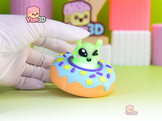Yum3D-Alien Donut Buddies Fidget Led Clicker Keychain_02.jpg