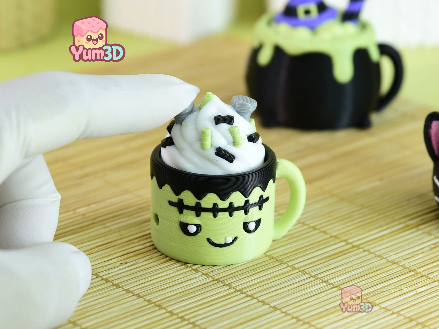 Yum3D-Spooky Mug Squad Set of Clicker Keychains_04.jpg