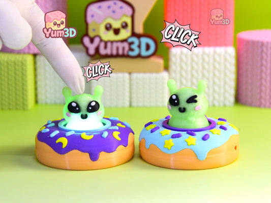 Yum3D-Alien Donut Buddies Fidget Led Clicker Keychain_01.jpg