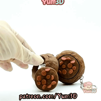 Yum3D-Chocolate Chip Cookie Fidget Clicker Keychain_11.gif