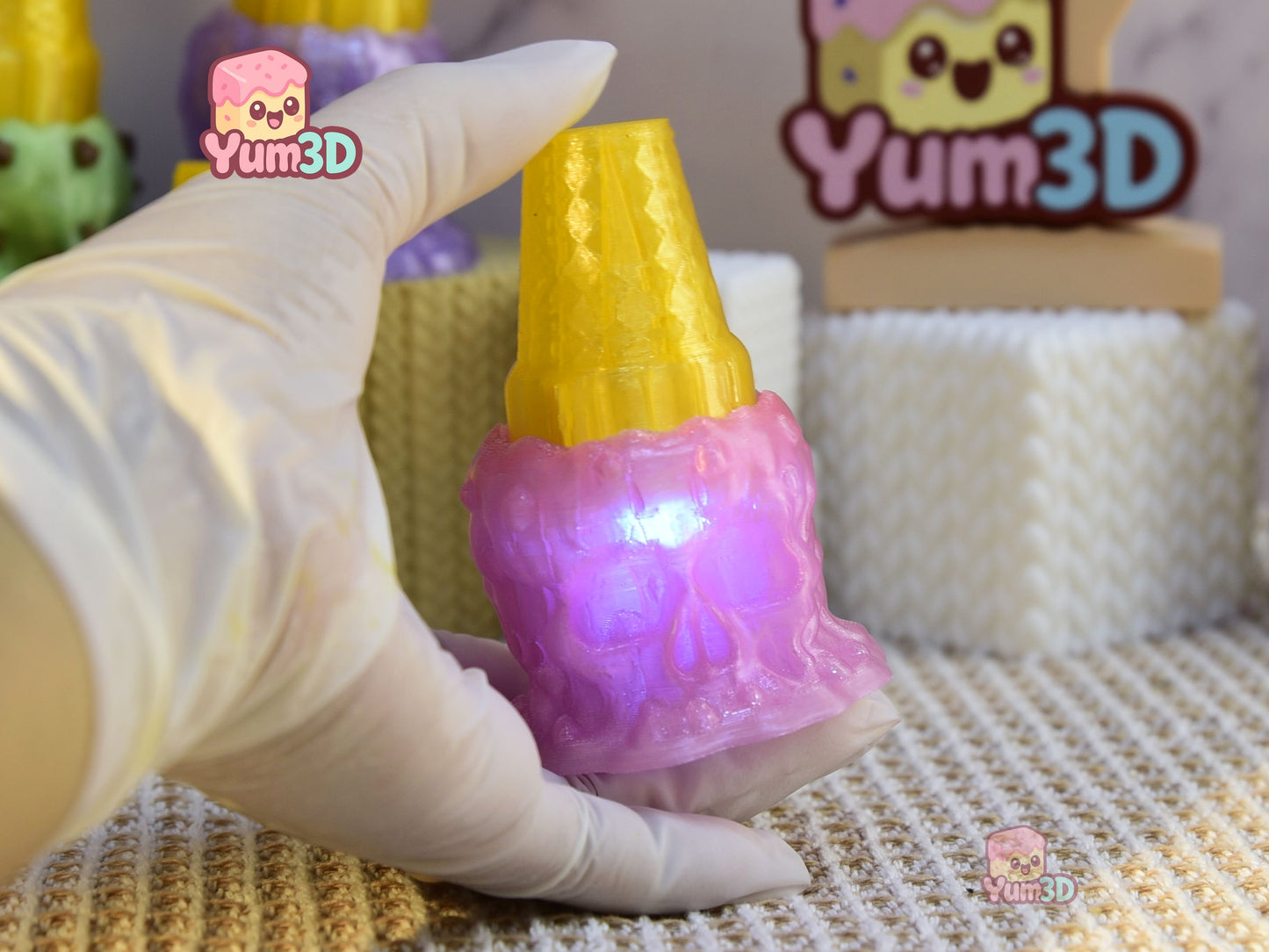 Yum3D-Halloween Skull Ice Cream Set of Clicker Keychains_04.jpg