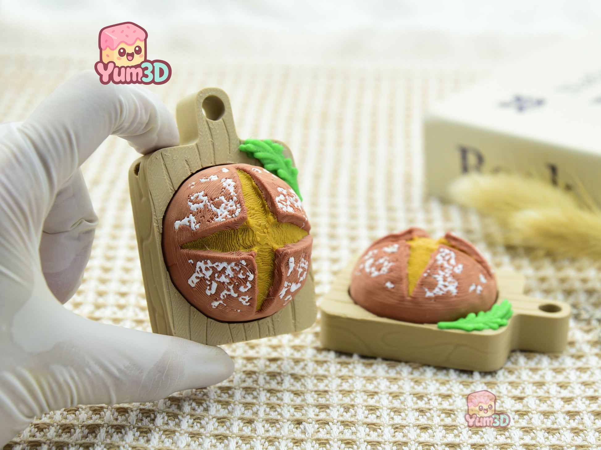 Yum3D-Sourdough Slice Fidget Clicker Keychain_03.jpg