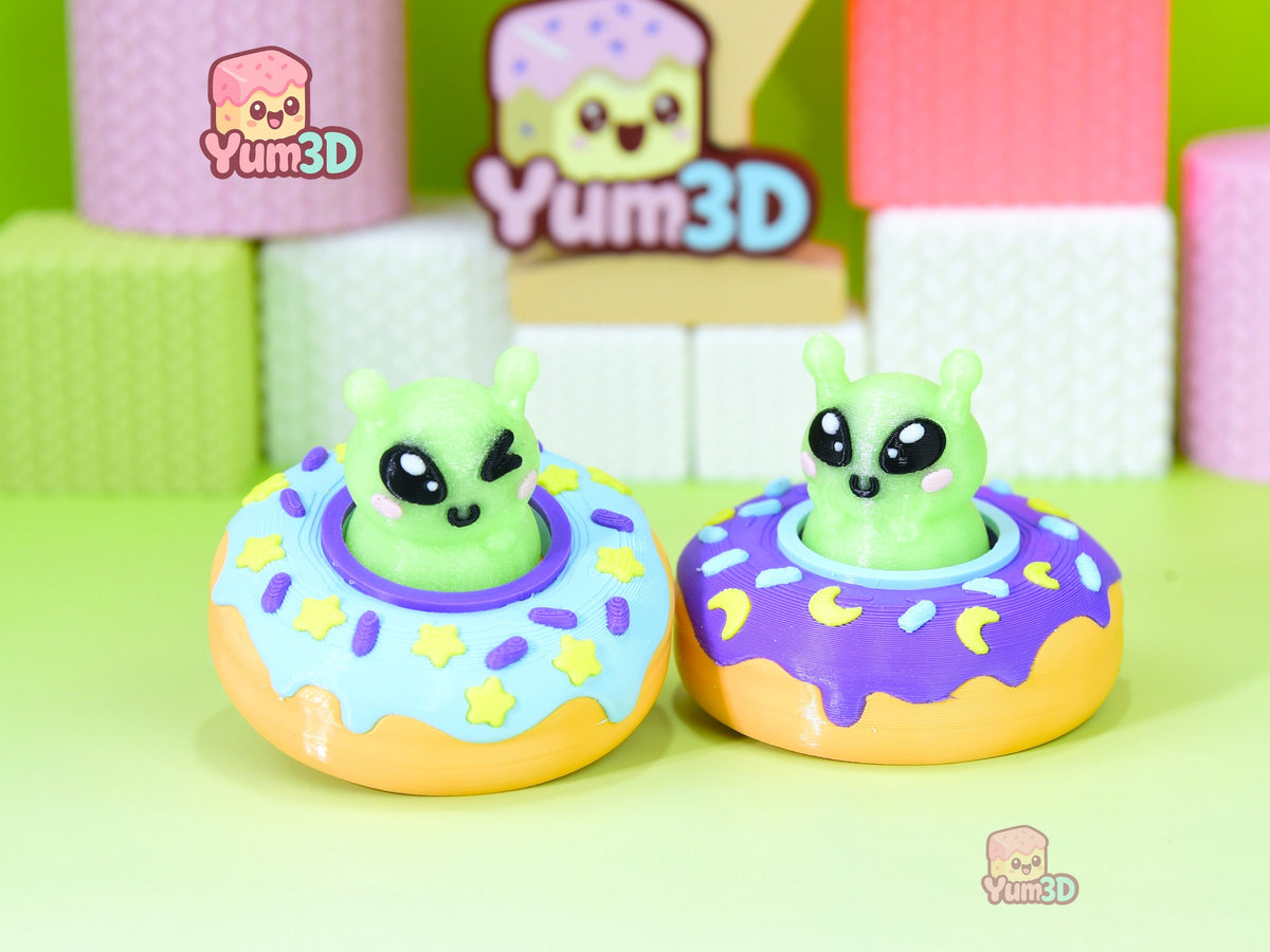 Yum3D-Alien Donut Buddies Fidget Led Clicker Keychain_04.jpg