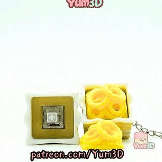 Yum3D-Clicky Onion Rings Fidget Clicker Keychain_11.gif