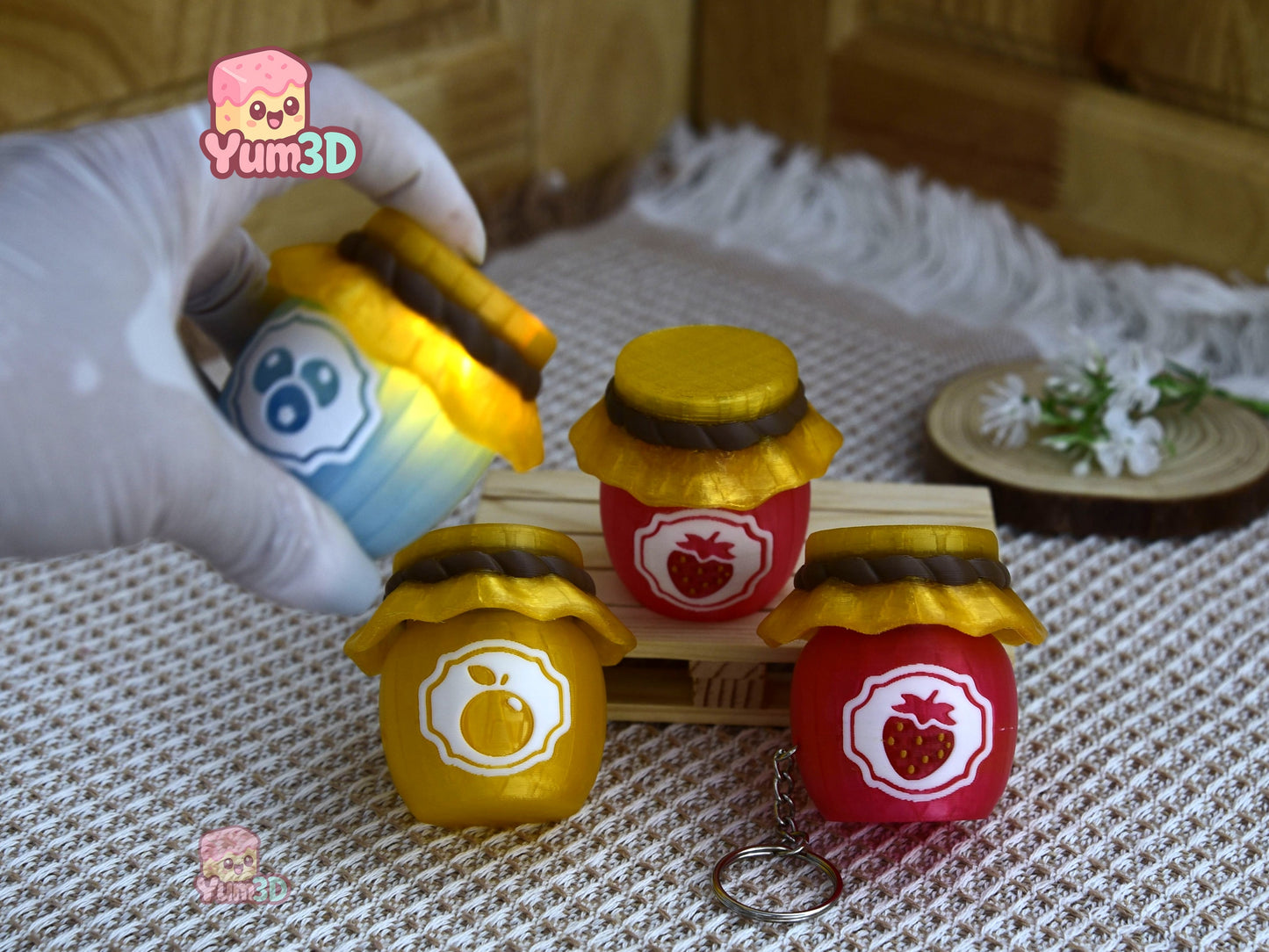 Yum3D-Glowing Jam Jars Fidget Led Clicker Keychain_04.jpg