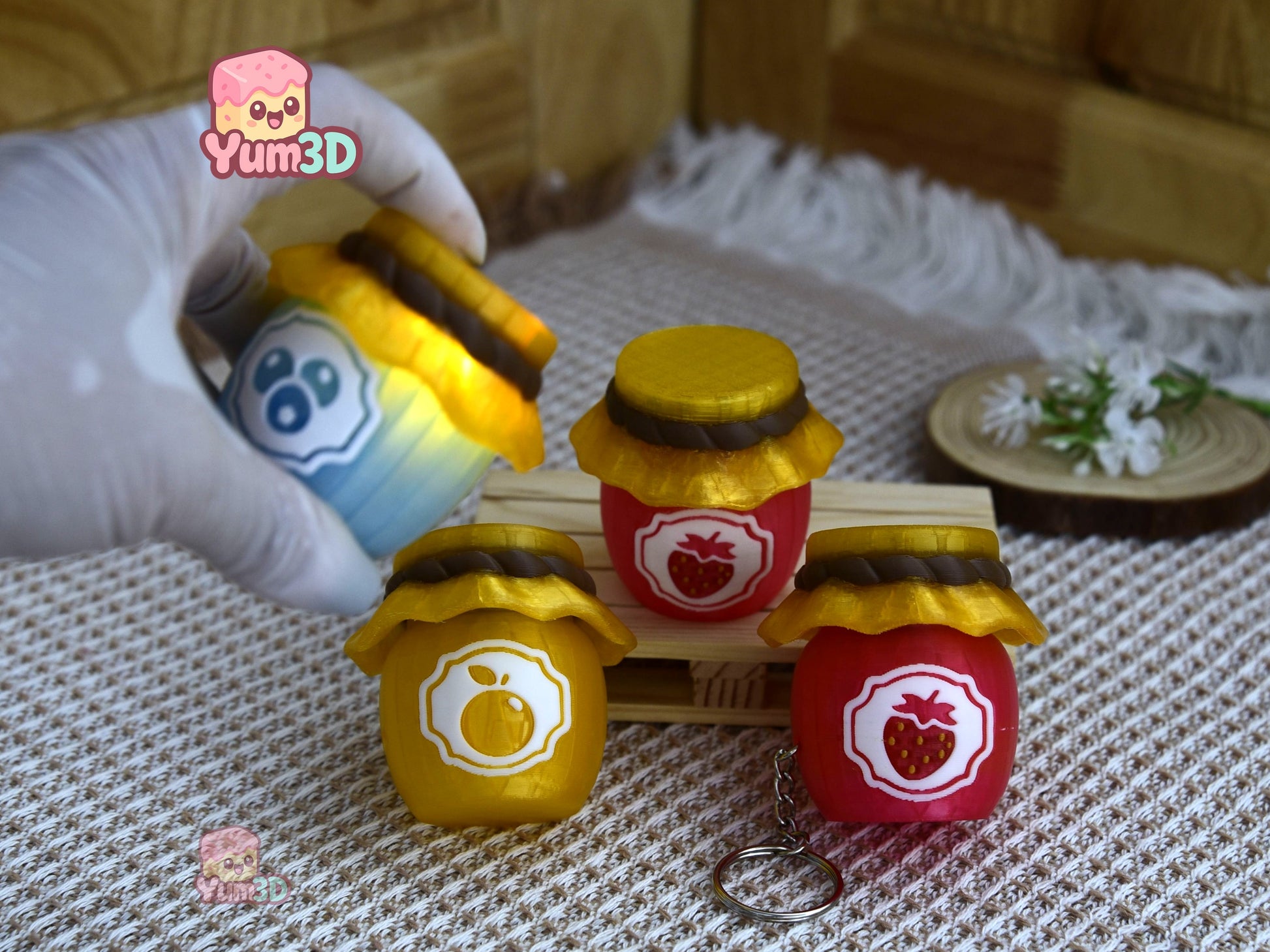 Yum3D-Glowing Jam Jars Fidget Led Clicker Keychain_04.jpg