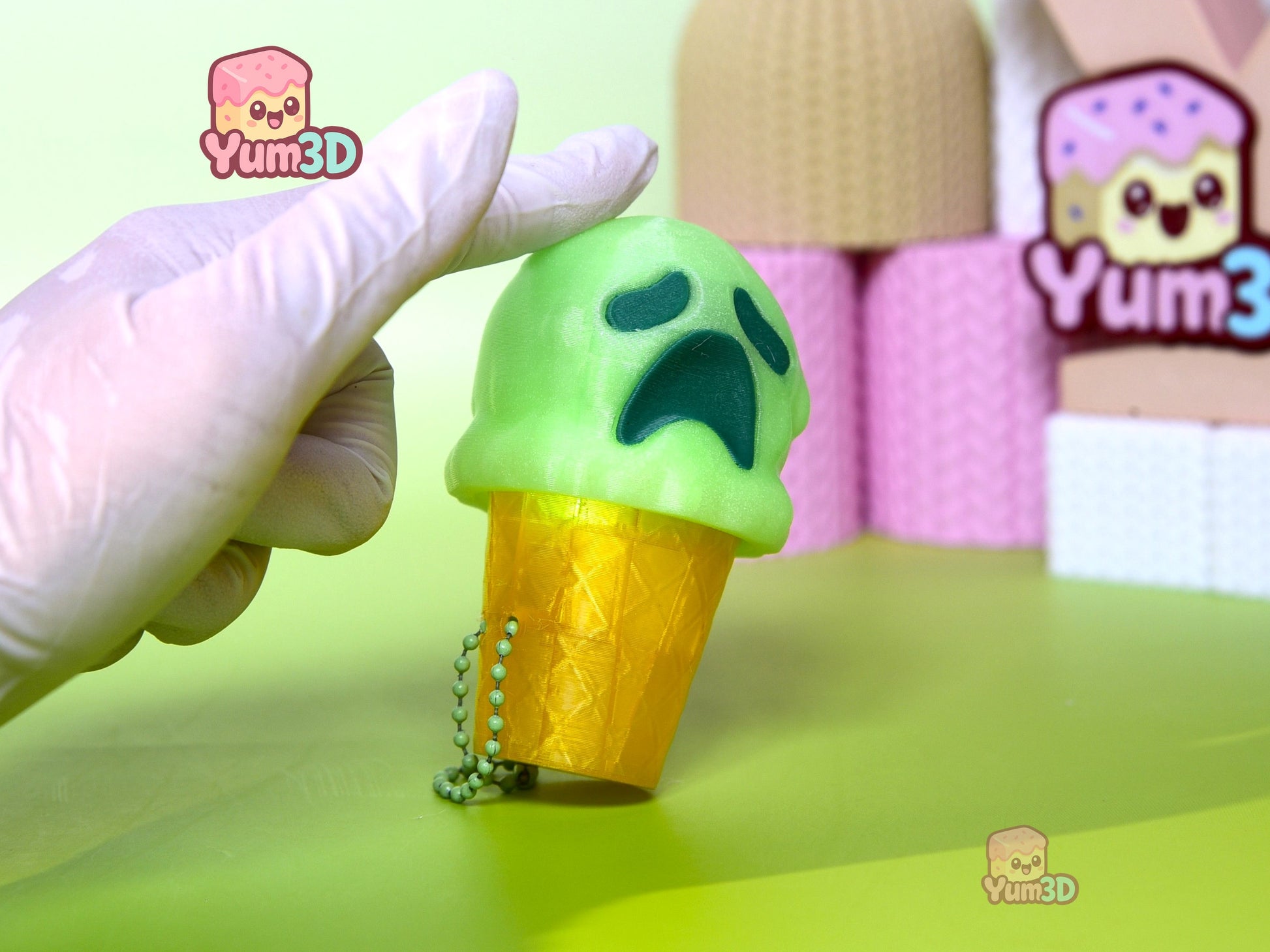 Yum3D-Halloween Melty Ice Scream Fidget Led Clicker Keychain_02.jpg