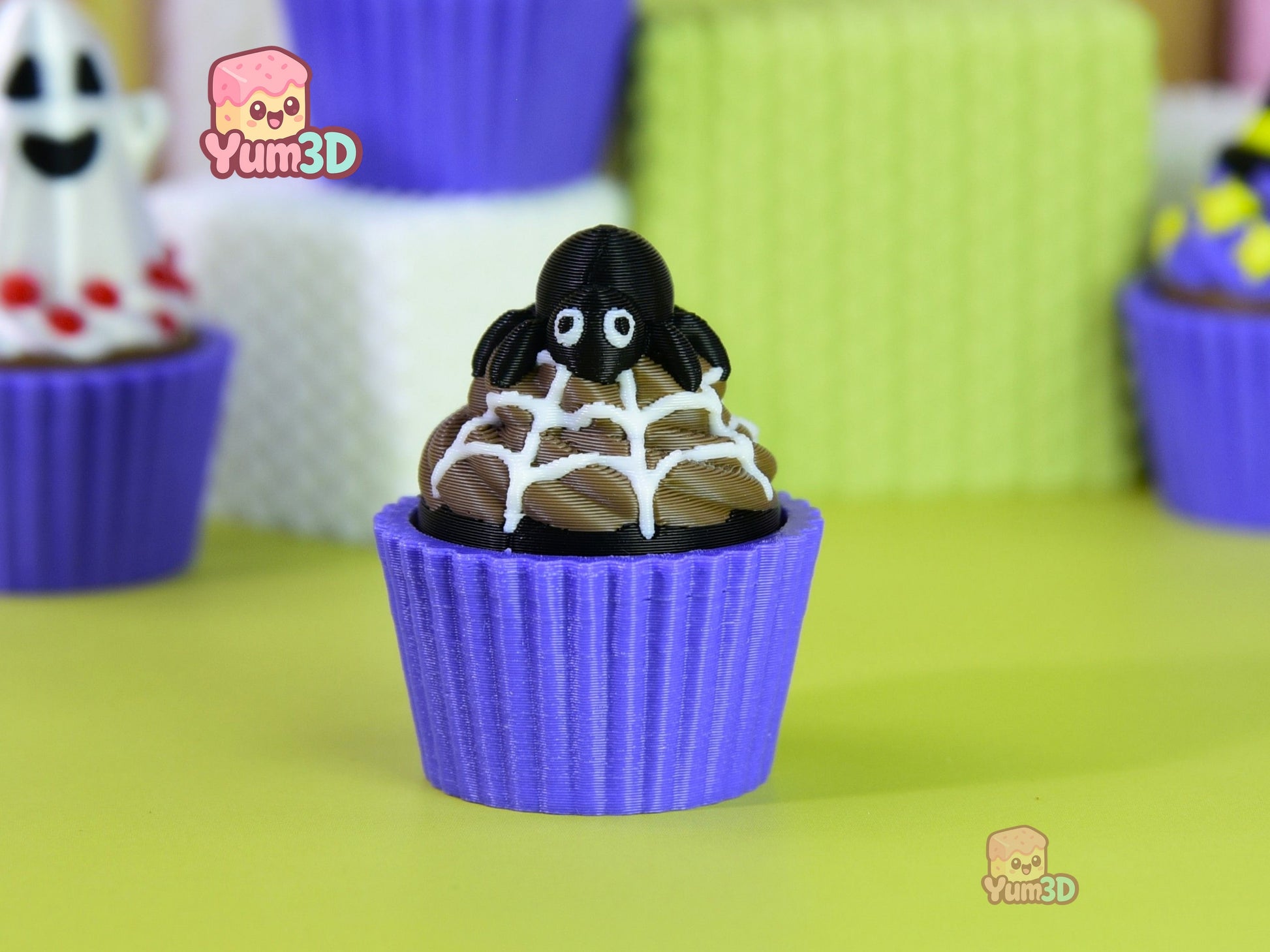 Yum3D-Spooky Sweet Cupcake Set of Clicker Keychains_03.jpg